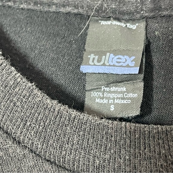 Tultex, 2014 Tim McGraw Tour Shirt. Size Small. In good used condition! - Picture 6 of 6